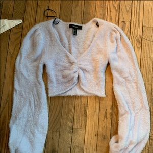 CROPPED PURPLE FUZZY SWEATER